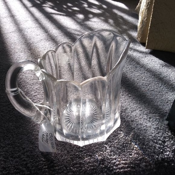 Rare HEISEY glass Milk Pitcher - Picture 3 of 3
